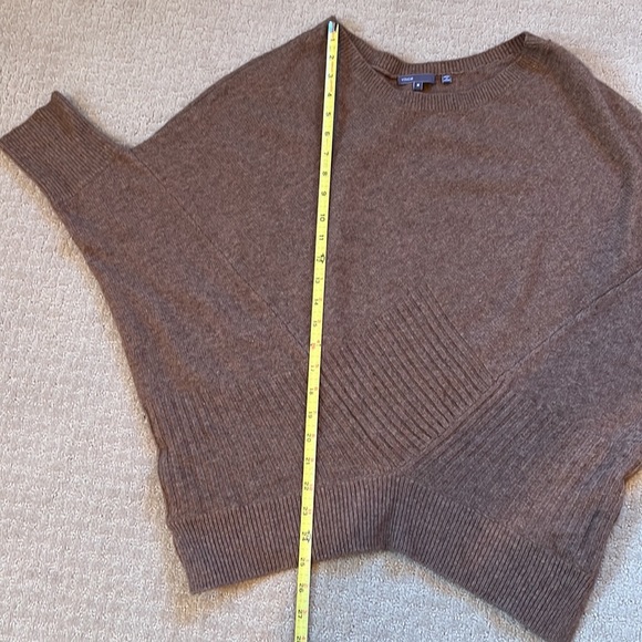 Vince sweater in wool. Shrug. - Picture 9 of 11